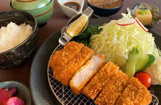 霧島山麓ポークのロースカツ膳