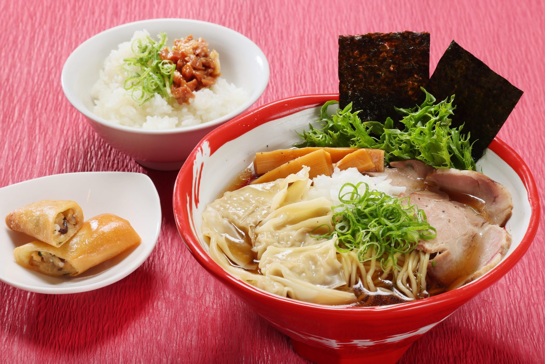 ワンタン麺