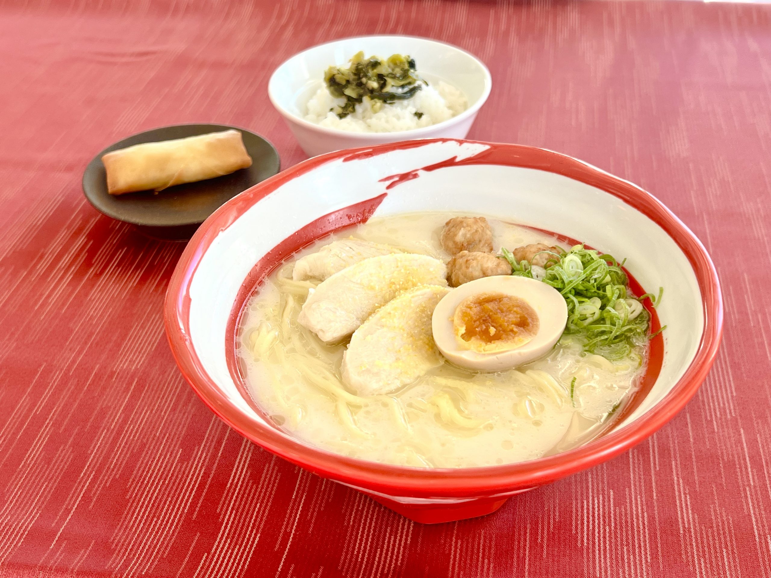鶏白湯ラーメン
